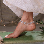 Load image into Gallery viewer, pure silver anklet nitra
