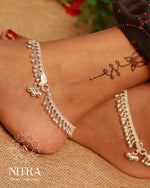 Load image into Gallery viewer, Silver Stright Raindrops Anklet
