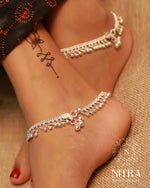 Load image into Gallery viewer, Silver Stright Raindrops Anklet
